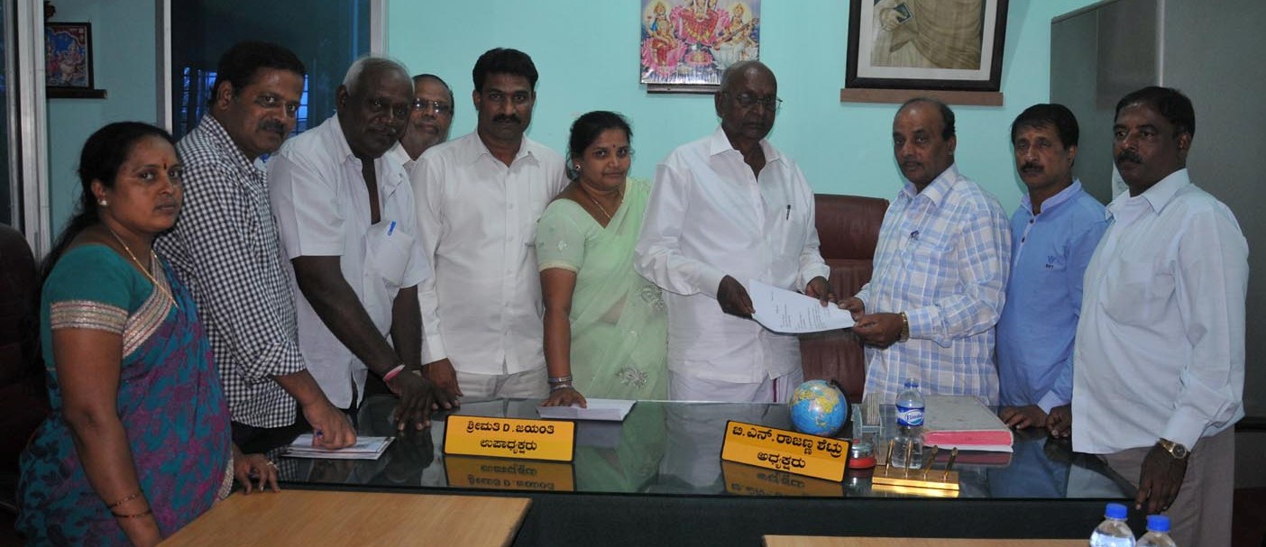 ಟೌನ್ ಕೋಆಪರೇಟೀವ್ ಸೊಸೈಟಿಗೆ ನೂರು ವರ್ಷದ ಇತಿಹಾಸವಿದೆ: ರಾಜಣ್ಣಶೆಟ್ಟಿ